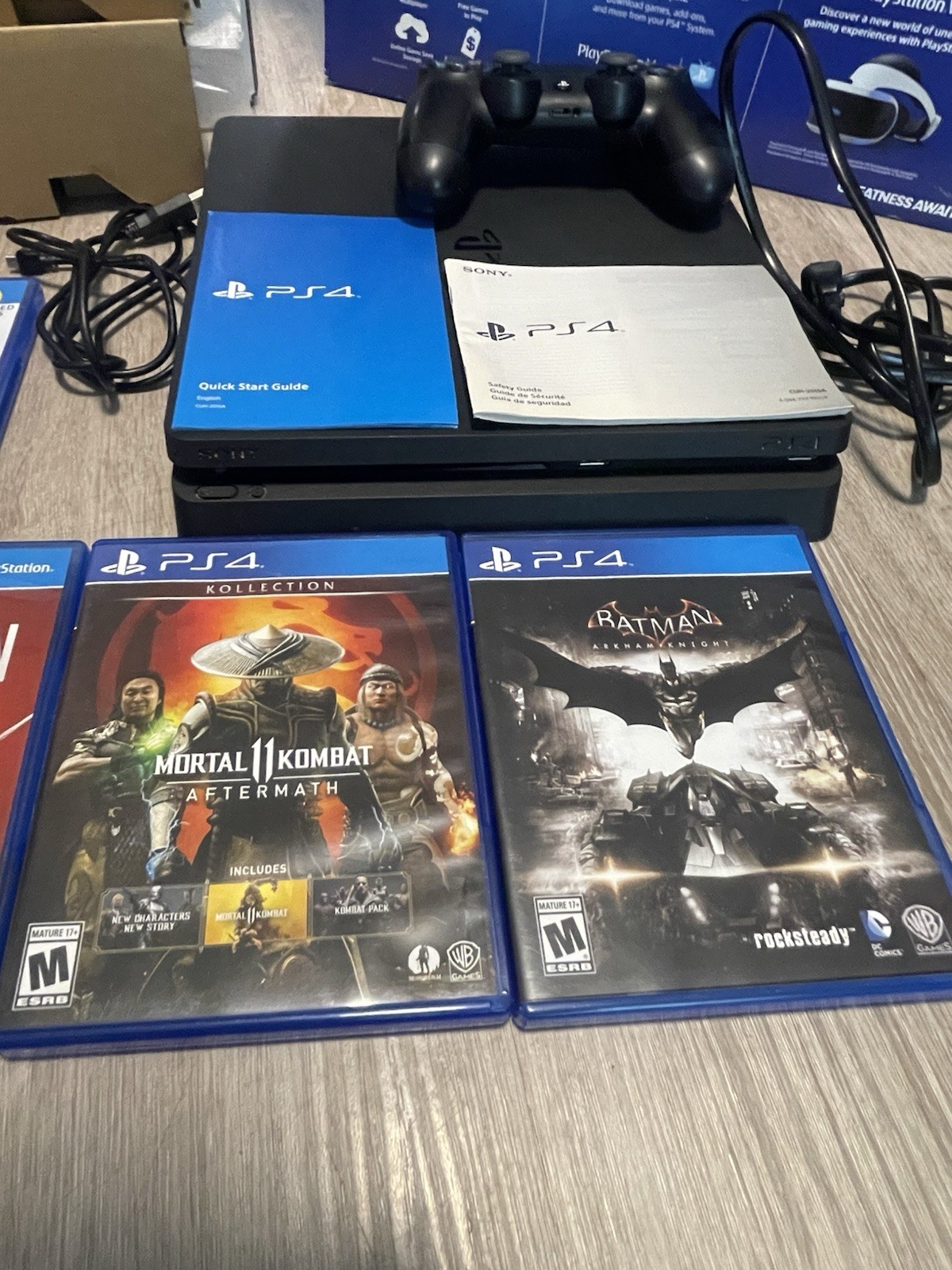 **(CIB)** Sony PlayStation 4 UNCHARTED 4 edition 500GB! *TESTED AND WORKING*