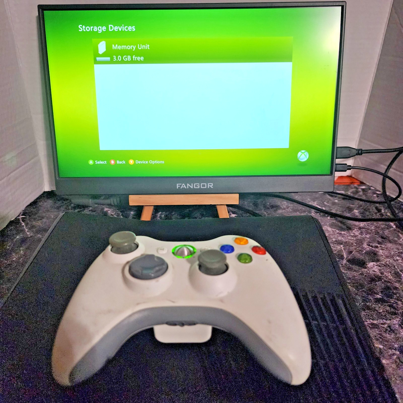 Microsoft Xbox 360 S 4GB Console Bundle Kinect Sensor 4 Games Tested Working OEM