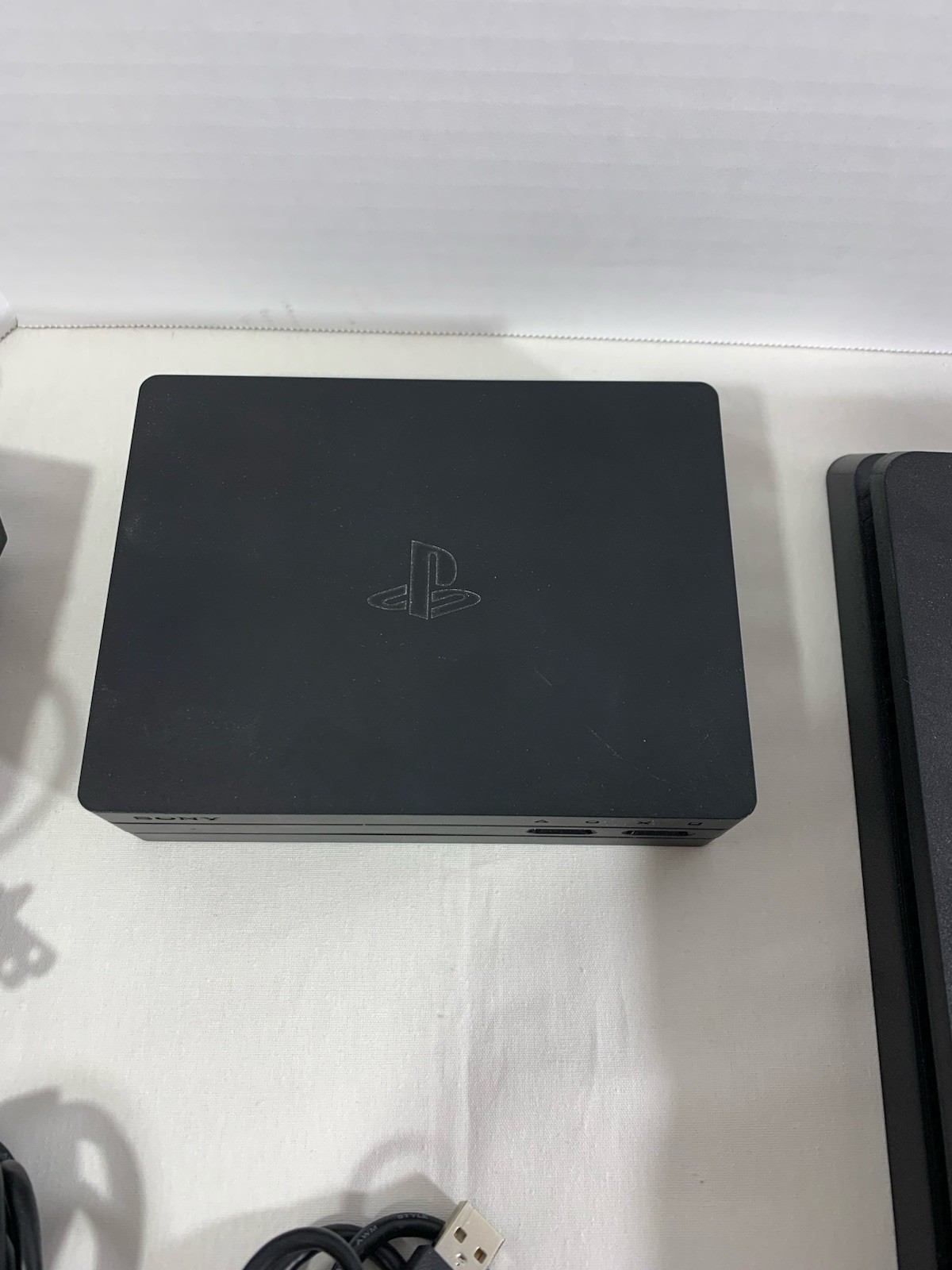 Sony PlayStation 4 Console, VR Processor Unit, Motion Sensor ( See Description)