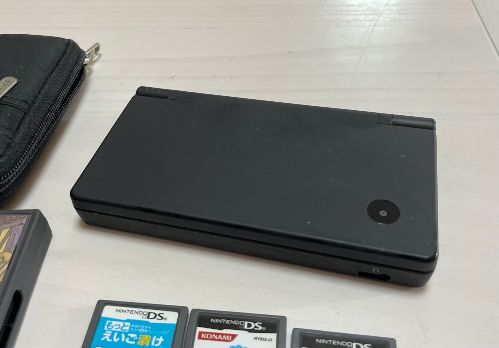 Nintendo DSi Launch Edition Black Handheld System