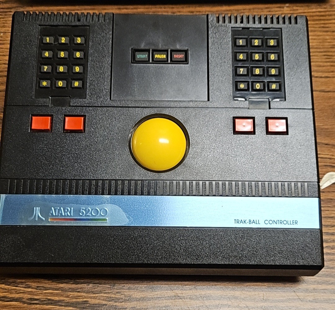 Vtg Atari 5200 Console & Atari Trak Ball , 2 Controllers, 9 Games, (UNTESTED)