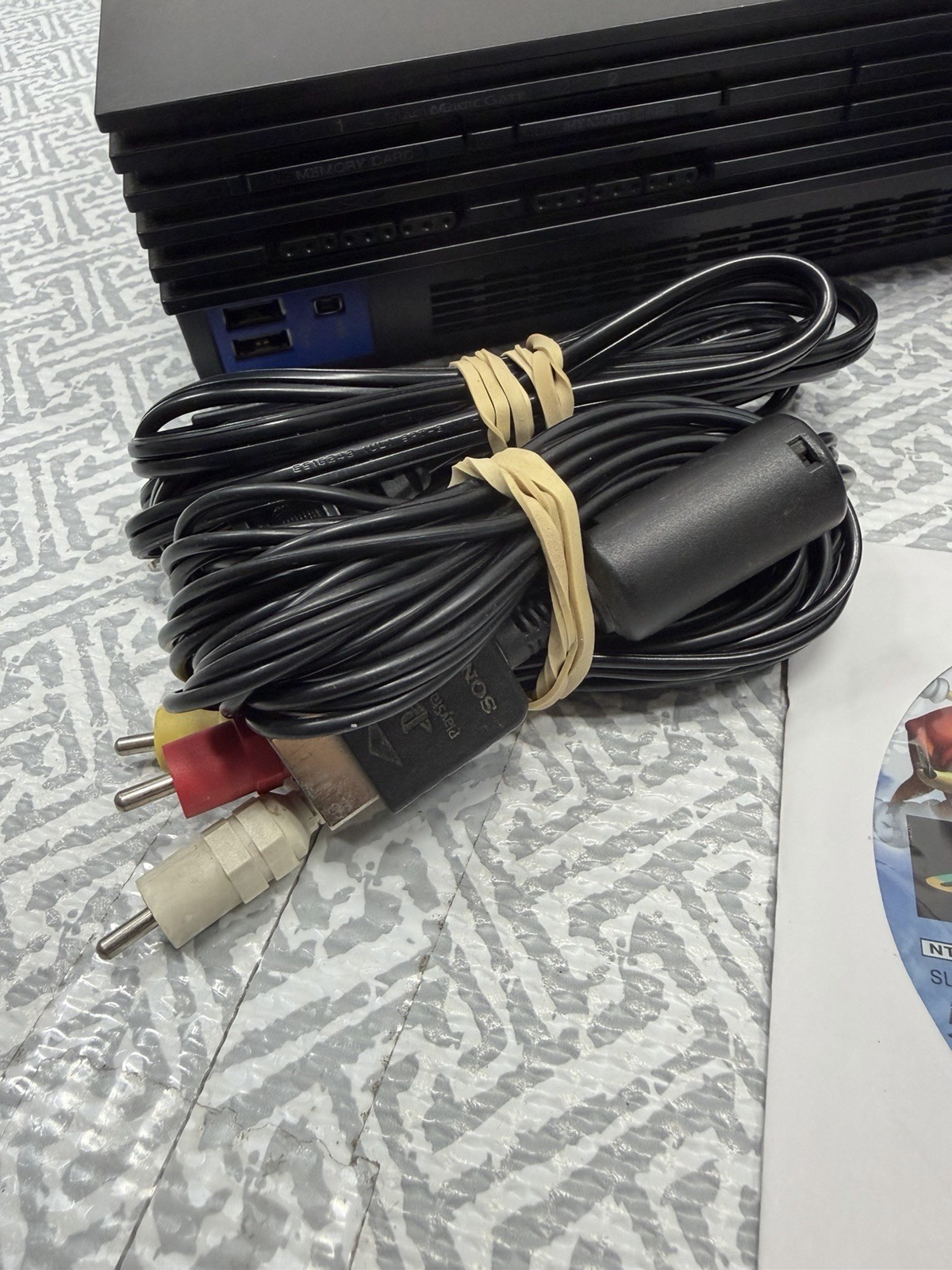 Sony PlayStation 2 Console – Black (SCPH-39001) Tested & Working W/ Game READ!