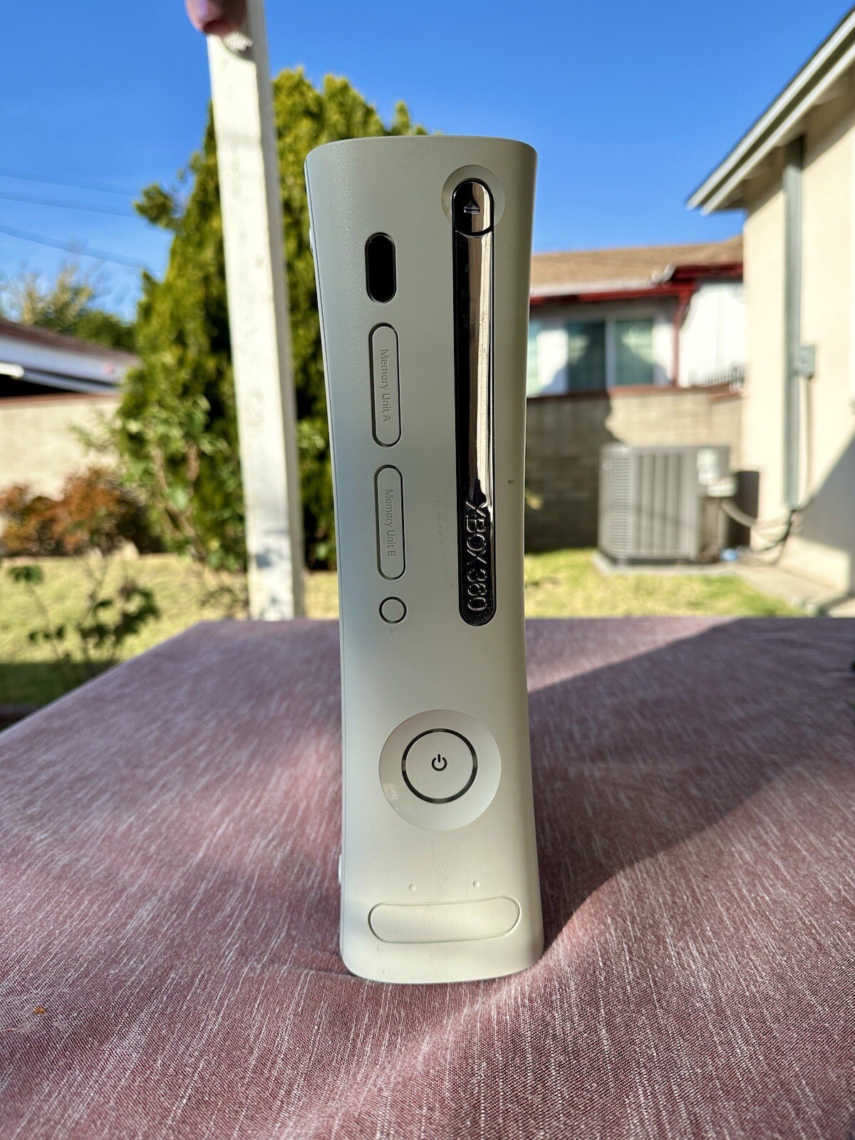 Microsoft Xbox 360 HDMI Pro System Bundle 60GB White Console – With Halo CE