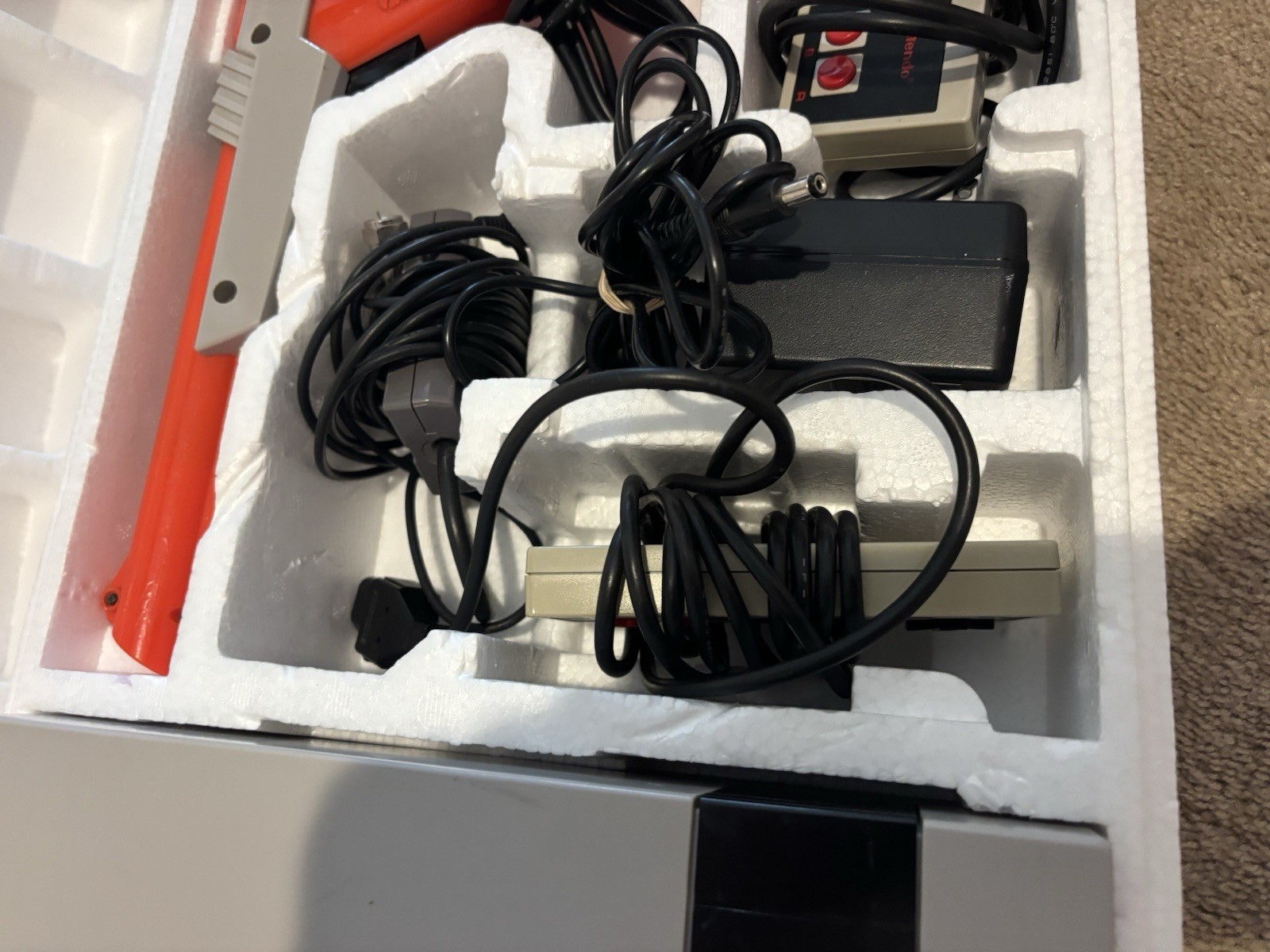NES Action Set Complete-in-Box Super Mario Bros/Duck Hunt Nintendo