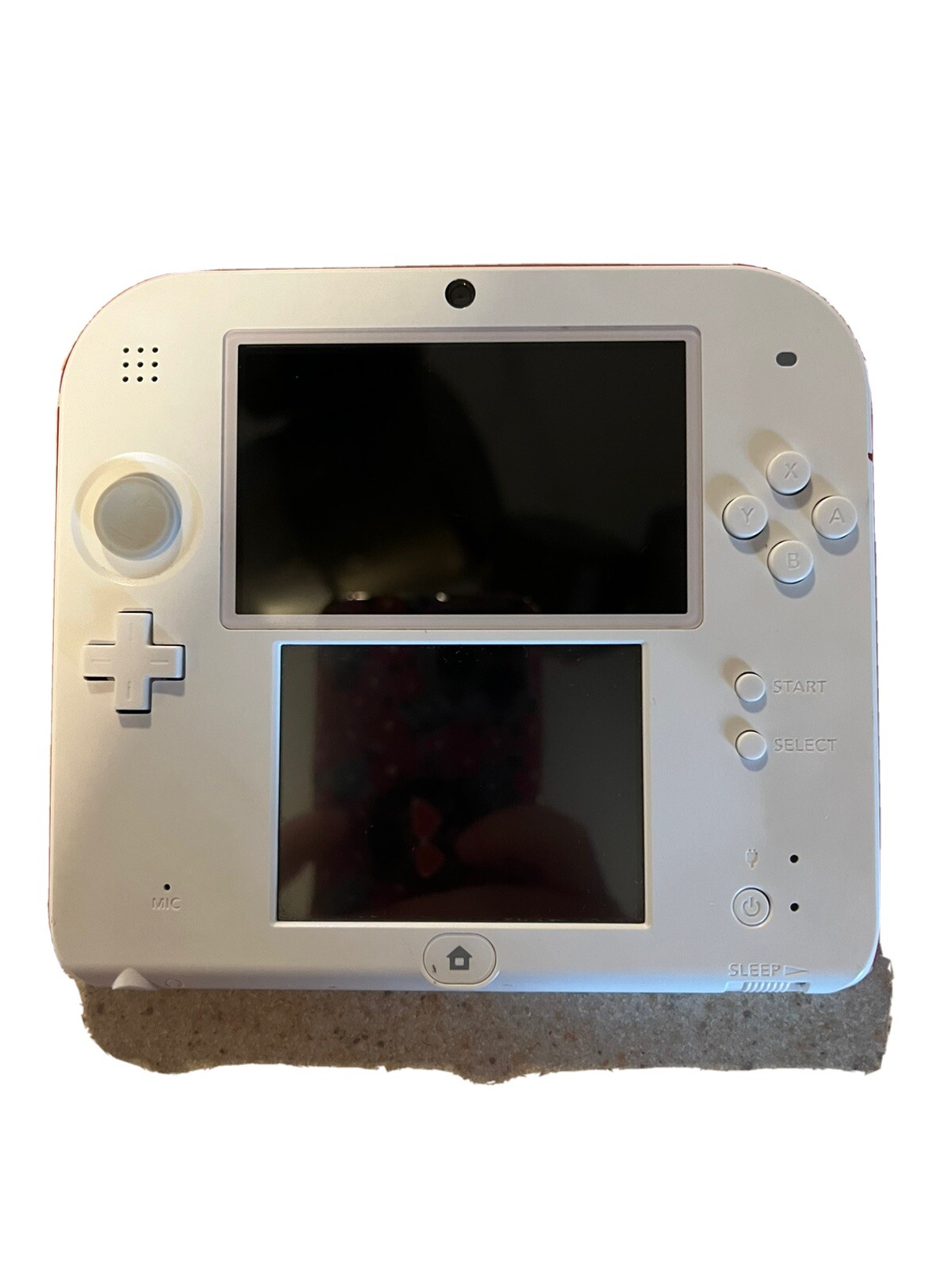 Nintendo 2DS Super Mario Bros. 2 Console Bundle – Scarlet Red
