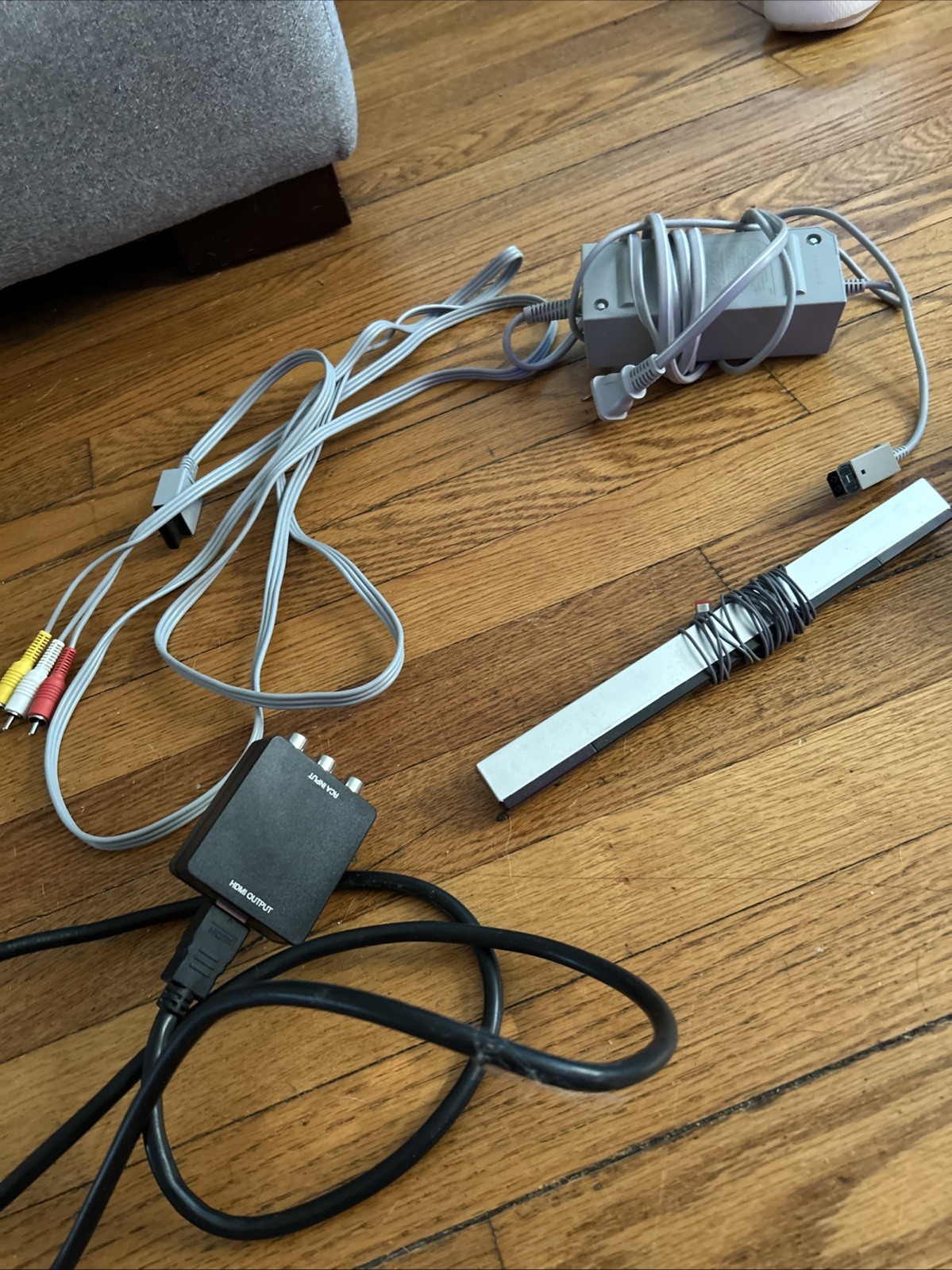 Nintendo Wii Black Console, comes with all necessary wires,comes with controller