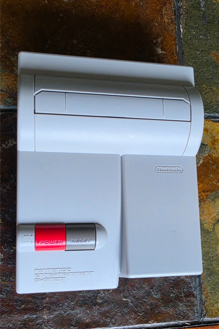Nintendo NES Top Loader Console with A/V Mod & Recap – Super Mario Bros 1 & 3
