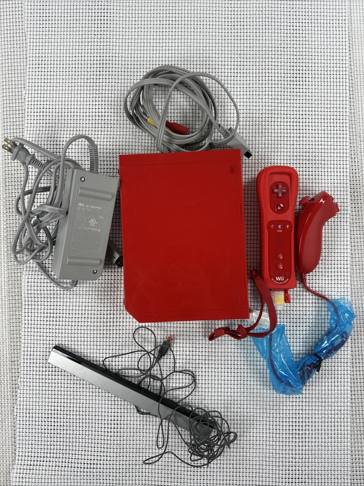 Nintendo Wii 25th Red Anniversary Console & Motion Plus Controller Tested