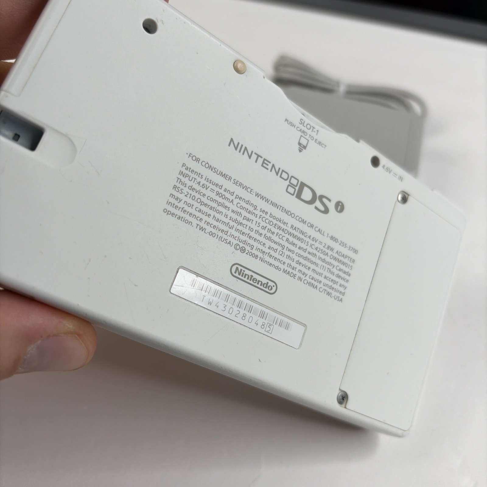 Nintendo DSi White Handheld Game Console with Charger. TESTED/WORKING US Model