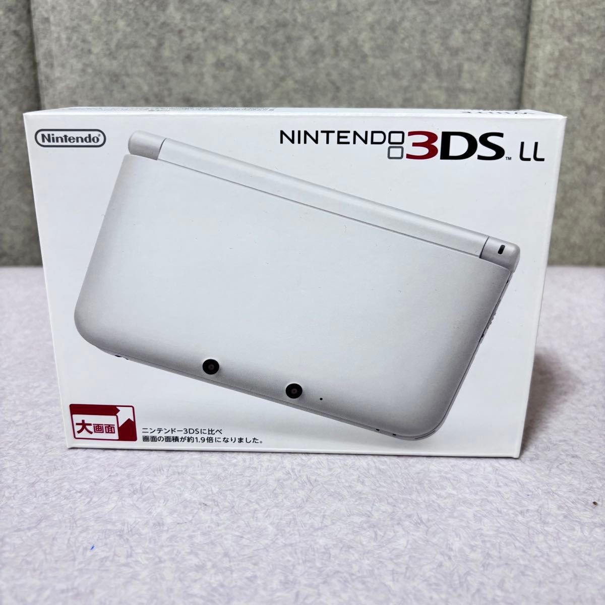 Nintendo 3DS LL White SPR-001 (JPN) Game Console Box