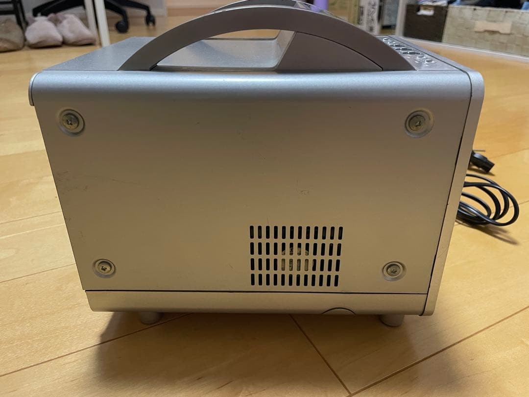 Panasonic Q SL-GC10 GameCube DVD Console Silver Parts Junk for 27
