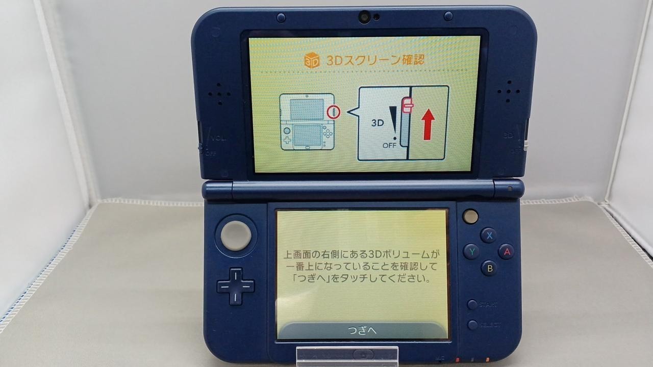 New Nintendo 3DS XL (LL) RED-001 Portable Game Console A3358