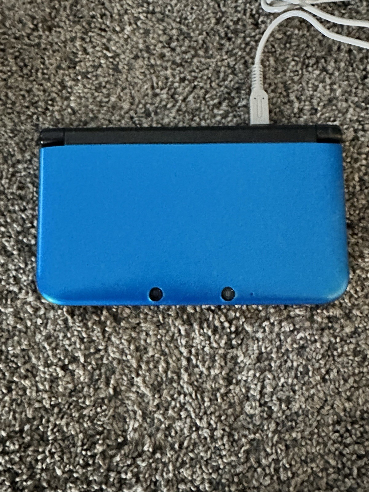 Nintendo 3DS XL Handheld System Blue/Black Comes With Ultra Moon