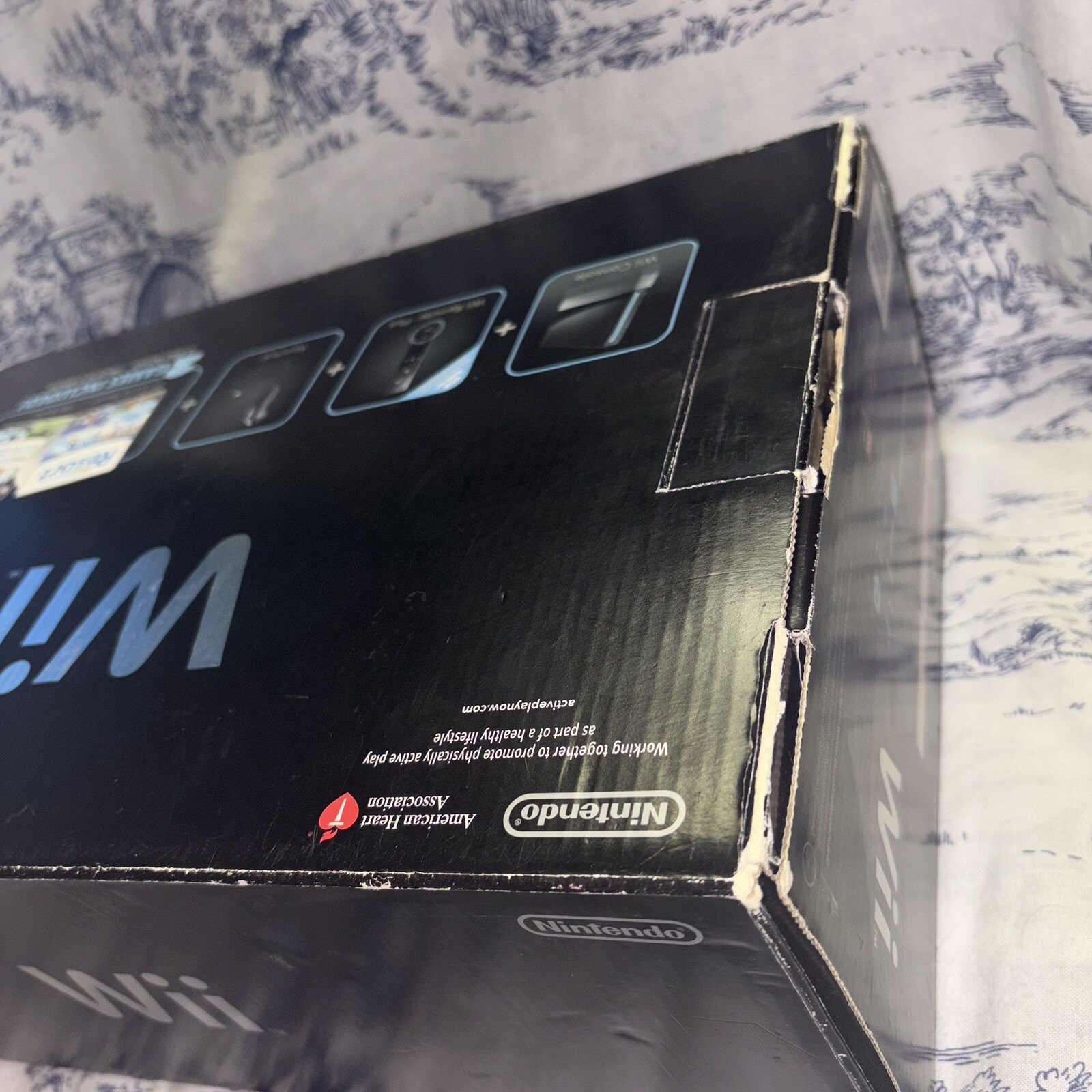Nintendo Wii Black With Black Original Box & Inserts – No Games – Tested