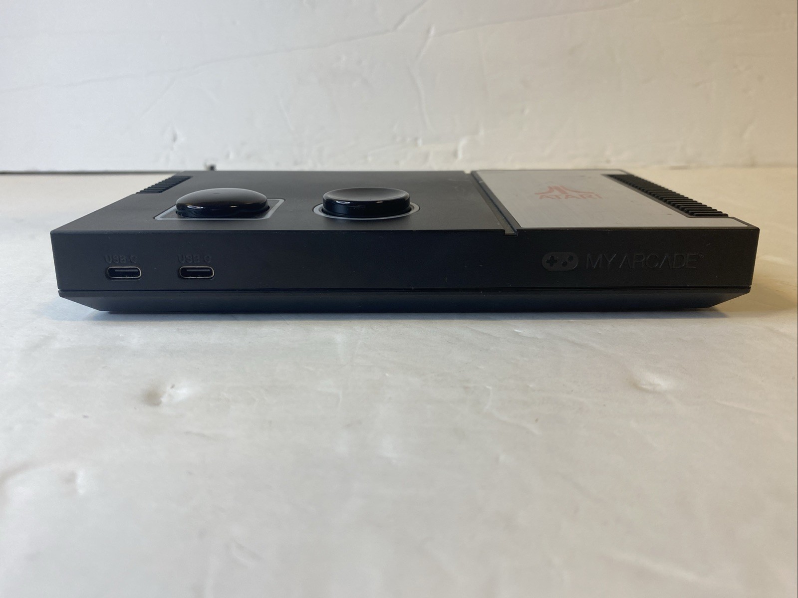 Atari Gamestation Pro DGUNL-7012 HDMI USB-C Mini Console