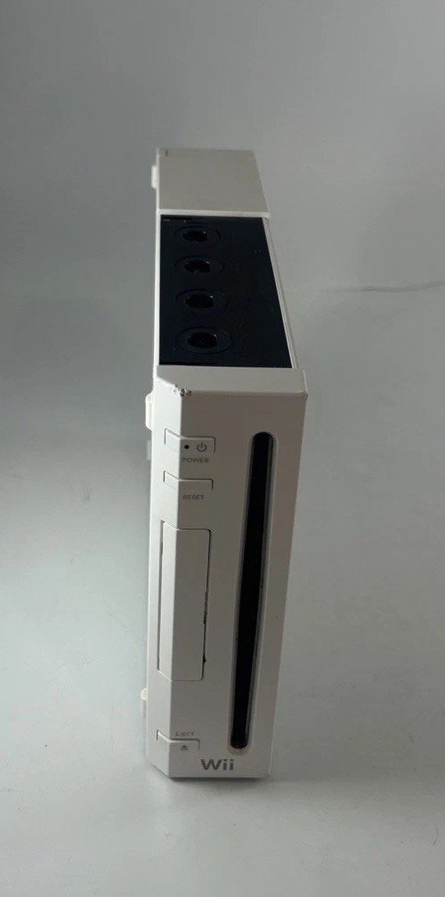 Wii RVL-001 Console Bundle Motion Plus & Hidden Mysteries Titanic Game TESTED