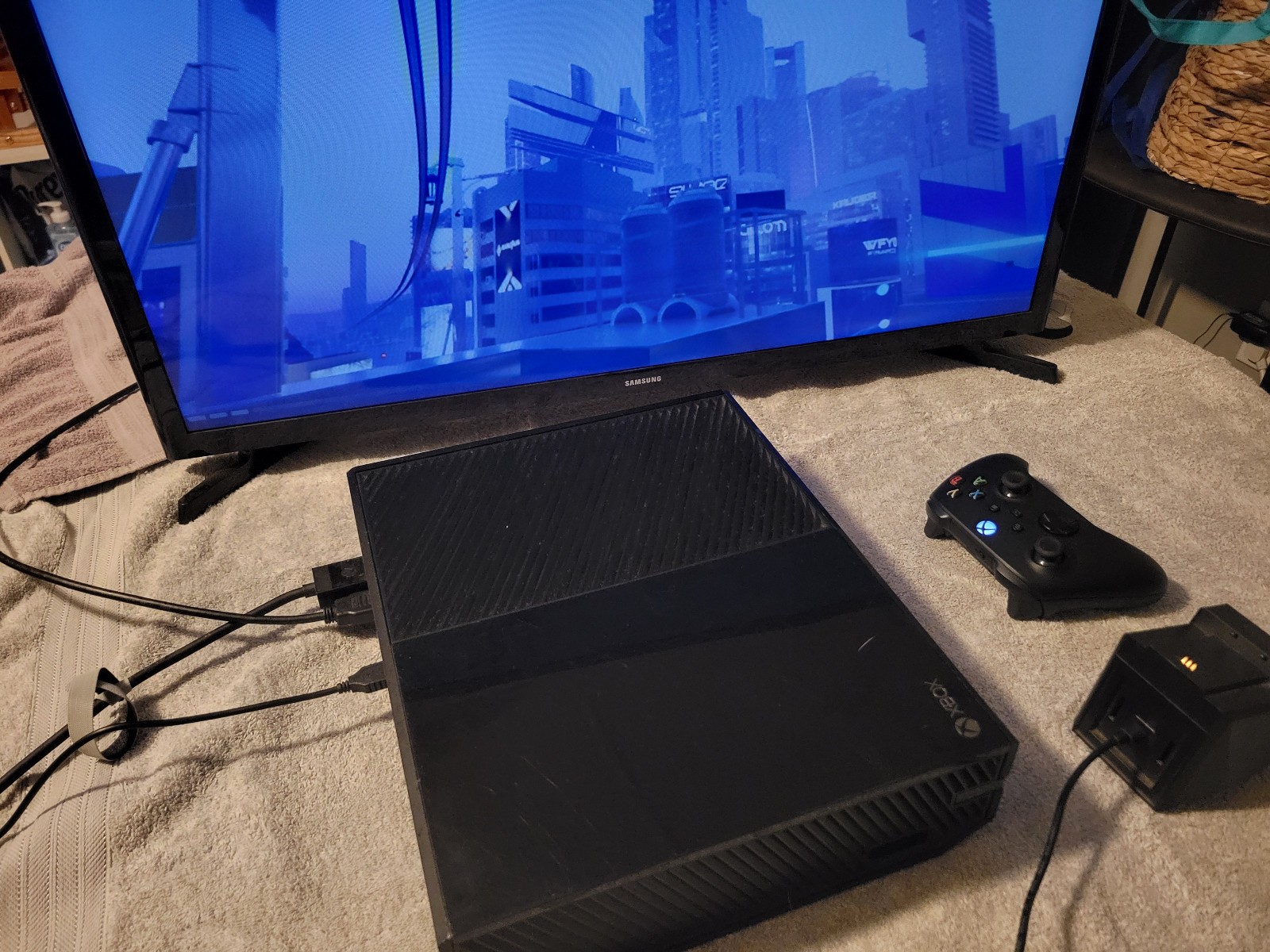 Microsoft Xbox One 500GB Console Tested & Working w/ power cable & controller