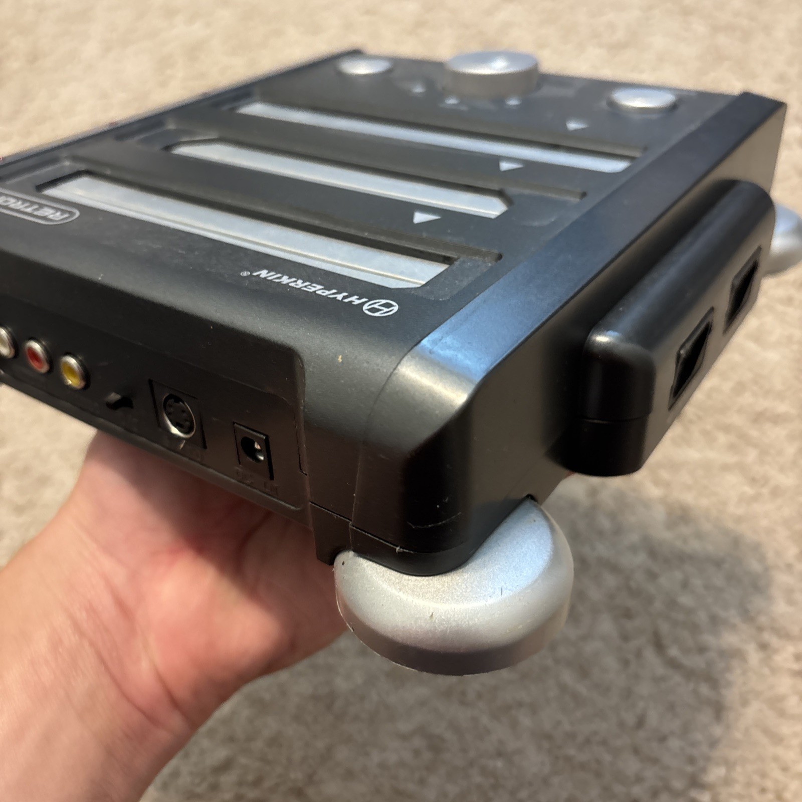 BROKEN Hyperkin Retron 3 Console For Parts NOT WORKING