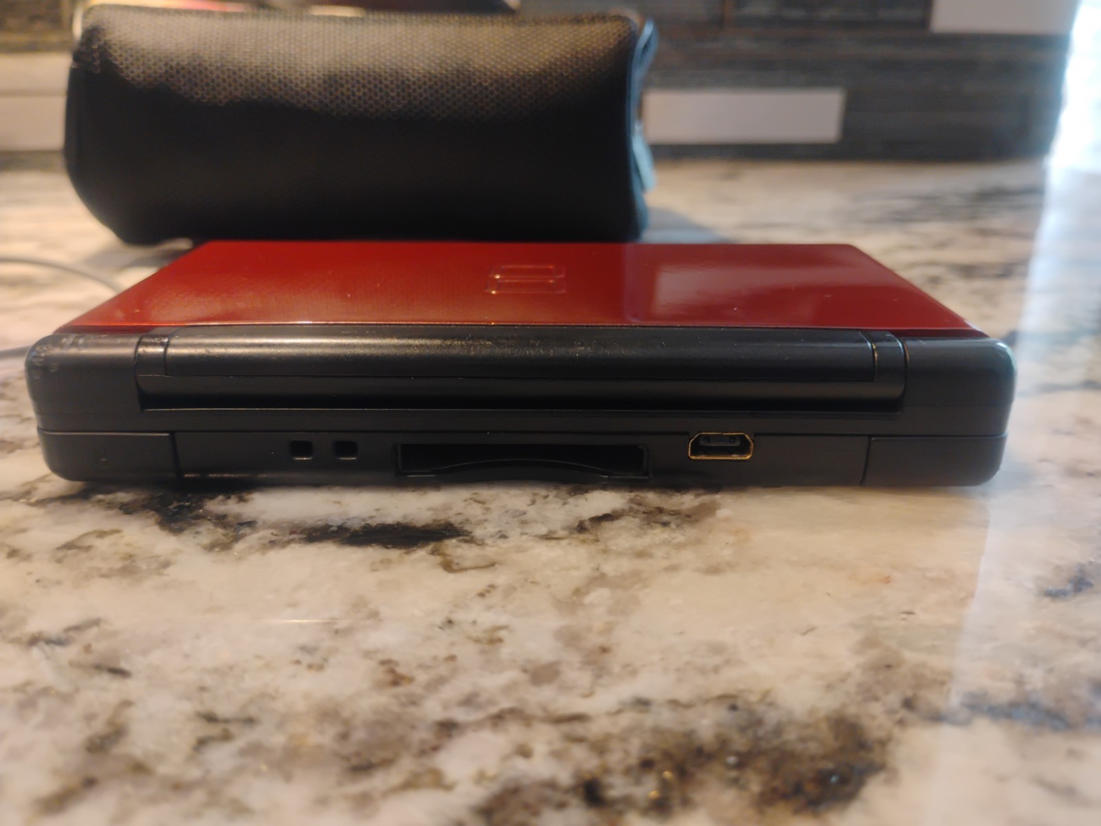Nintendo DS Lite Bundle – Crimson/Black – Tested And Working