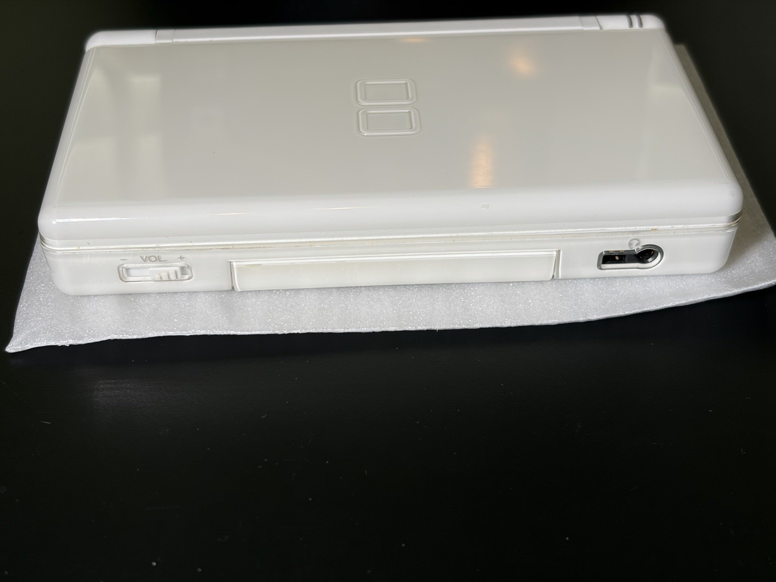Nintendo DS Lite Handheld Game Console Polar White Very Good