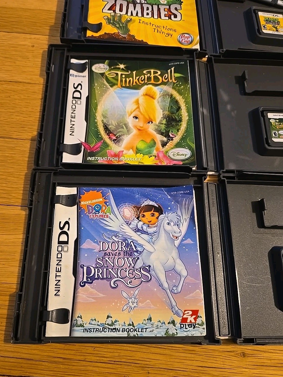 Nintendo DSi Black Handheld System Zelda Lego Plants Vs Zombies Games Cib Clean