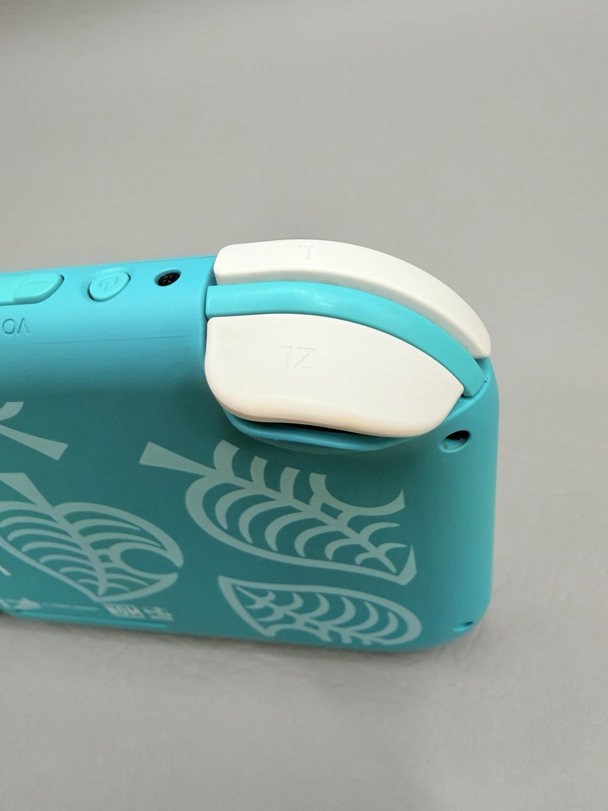 Nintendo Switch Lite – Animal Crossing Aloha Edition – Turquoise – Charger Incl.