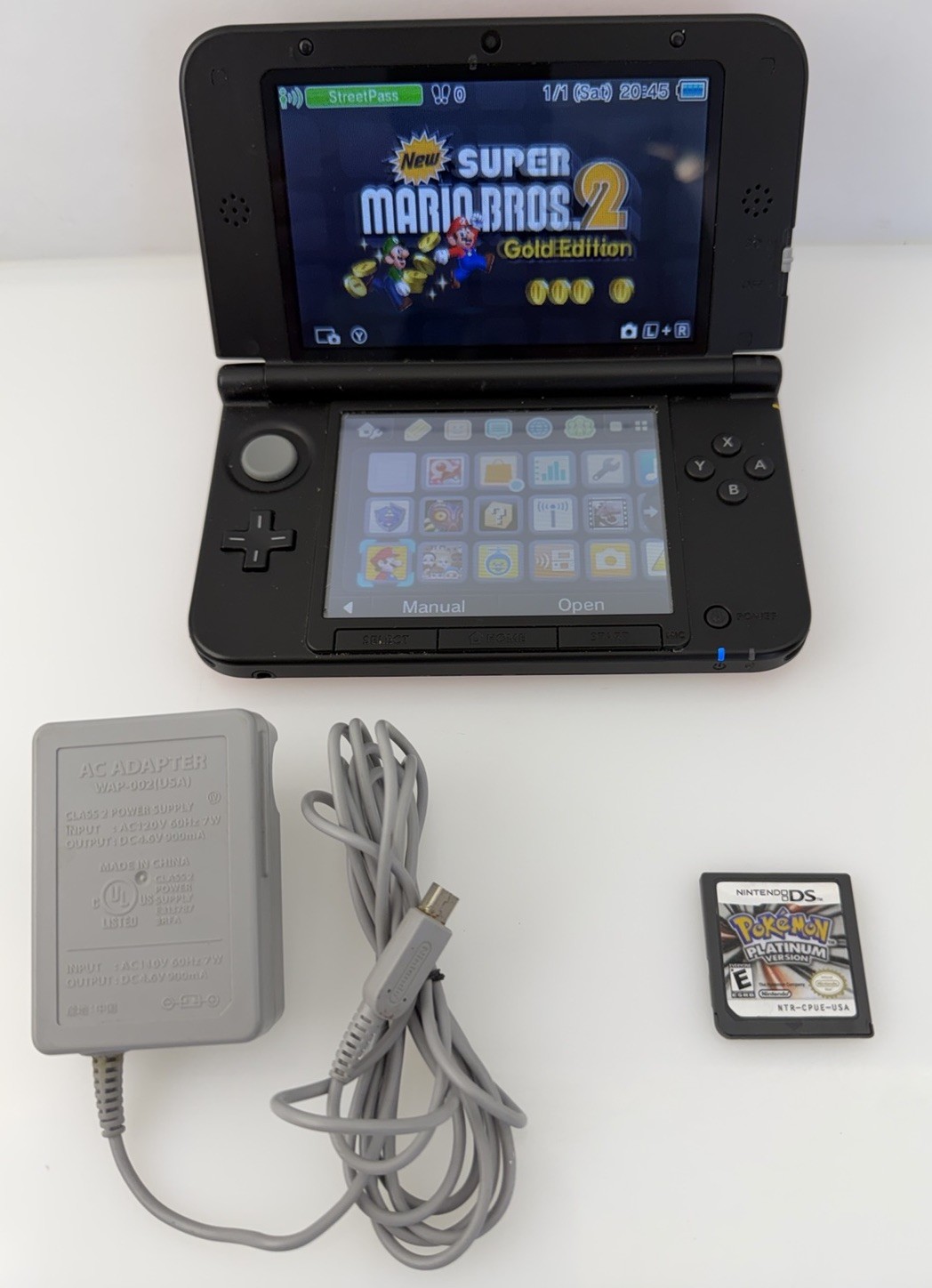 Nintendo 3DS XL Red Mario Edition + Pokémon Platinum Cartridge + Charger Tested