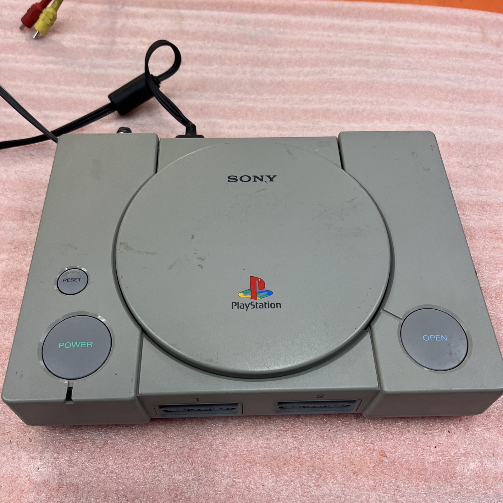 Sony PlayStation 1 Gray Console (SCPH-9001) with Power cord and AV out cord