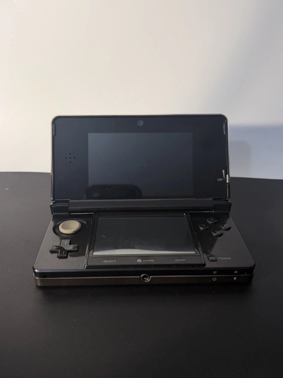 Nintendo 3DS Handheld System Cosmo Black, Tested, CRT-001