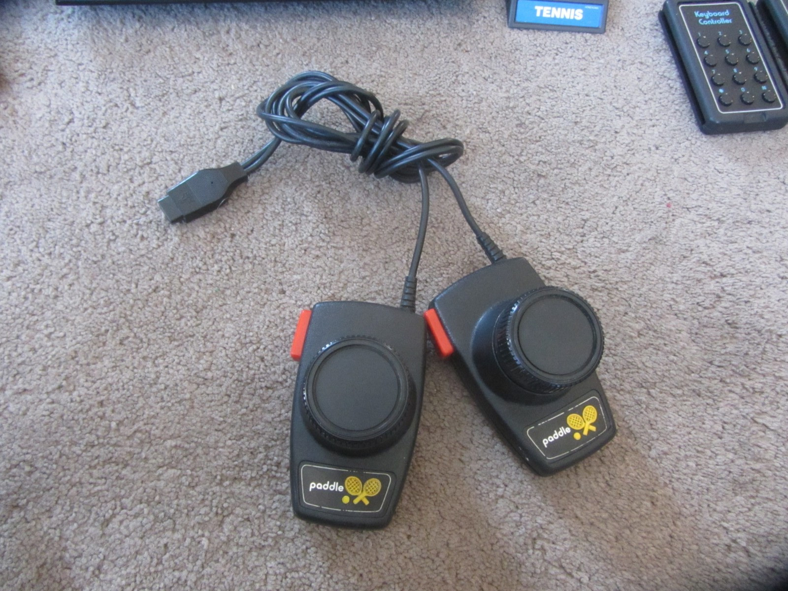 Atari 2600 Junior Video Game Console w/ Joysticks Paddles Keypads ++