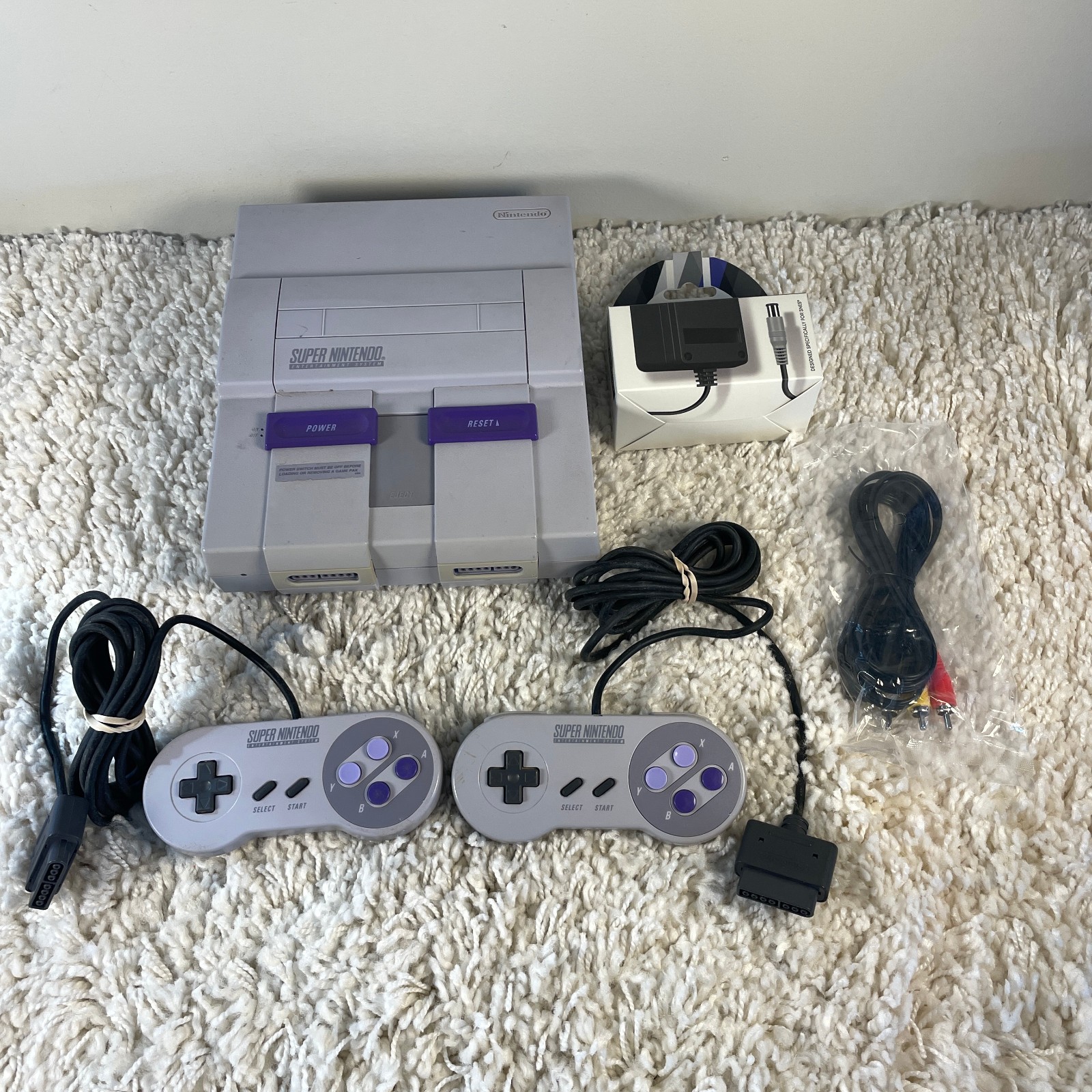 Super Nintendo SNES SNS-001 Console System Bundle 2 OEM Controllers Tested