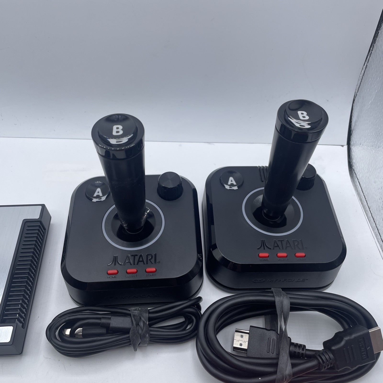 My Arcade Atari GameStation Pro HDMI Console Games 7000 – 2 Wireless Controllers