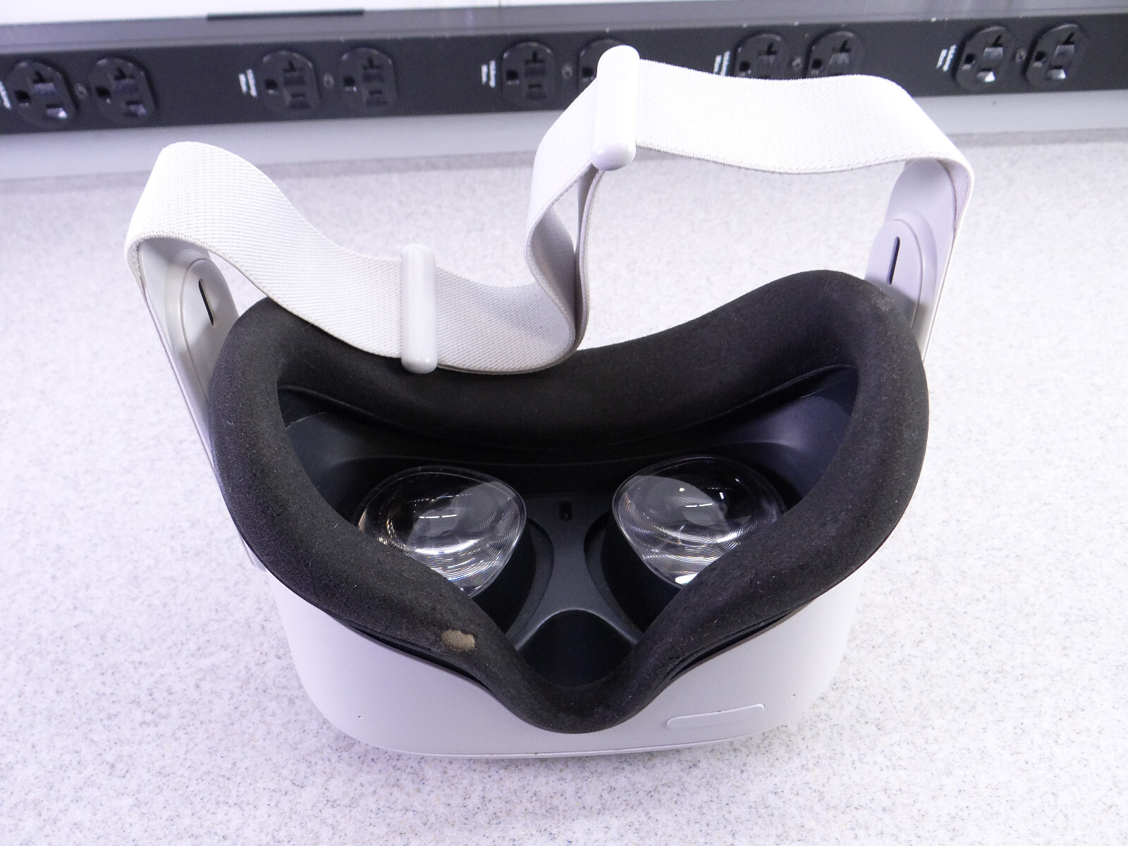 Meta Quest 2 64GB Virtual Reality Headset KW49CM Headset only