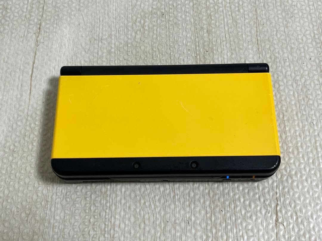 Nintendo New 3DS Black Console Yellow Faceplate Tested Japan Used
