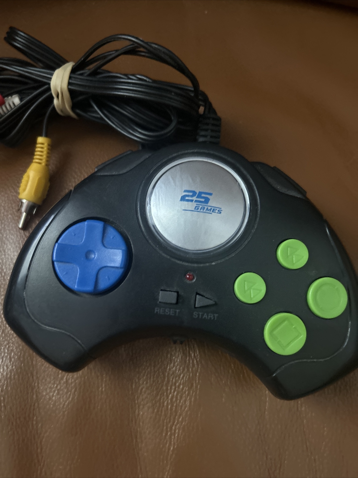 TV NTSC ~ Plug & Play TV Game 25 Games ~ Sports Shooter Puzzle Action Adventure