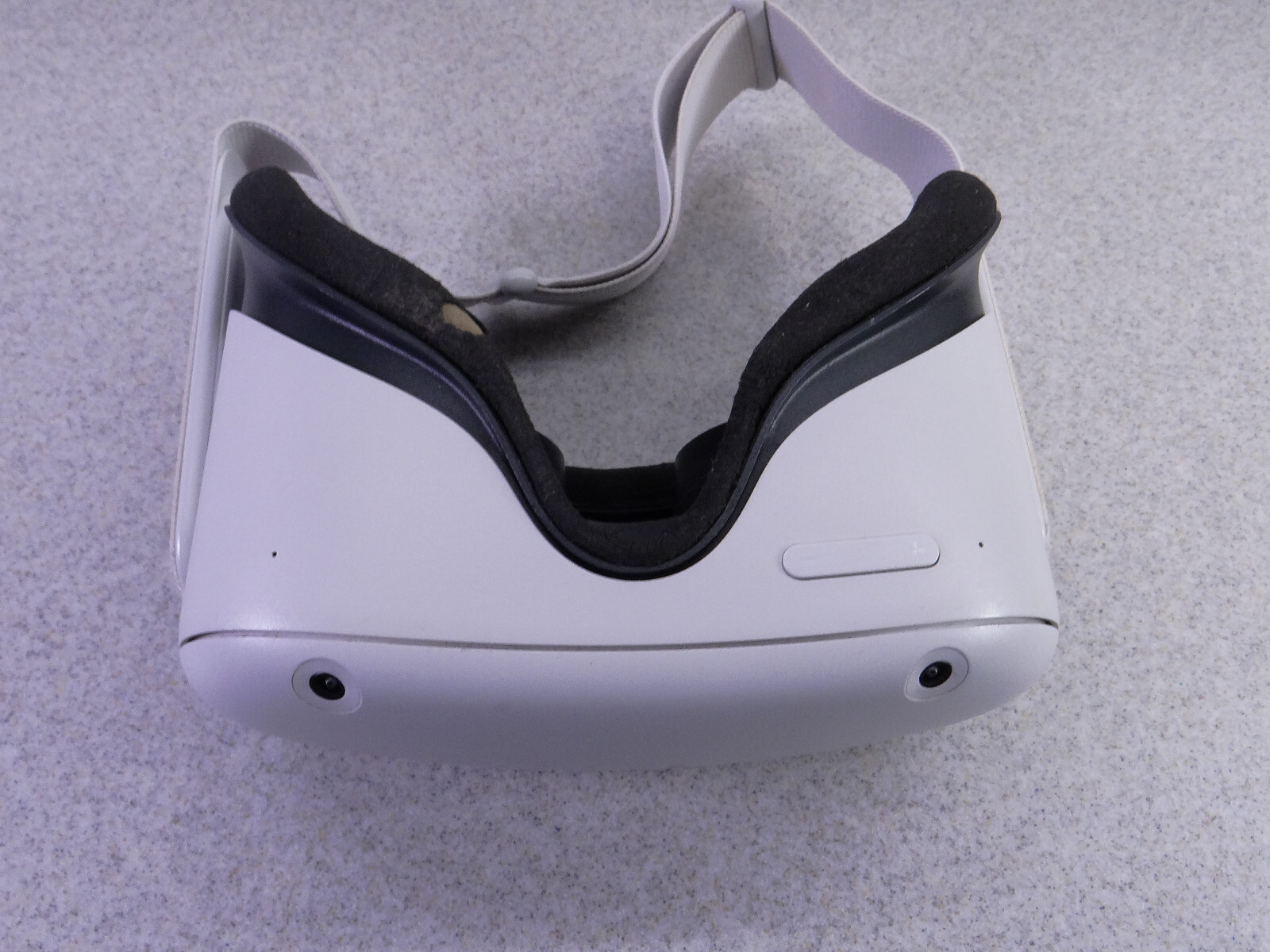 Meta Quest 2 64GB Virtual Reality Headset KW49CM Headset only
