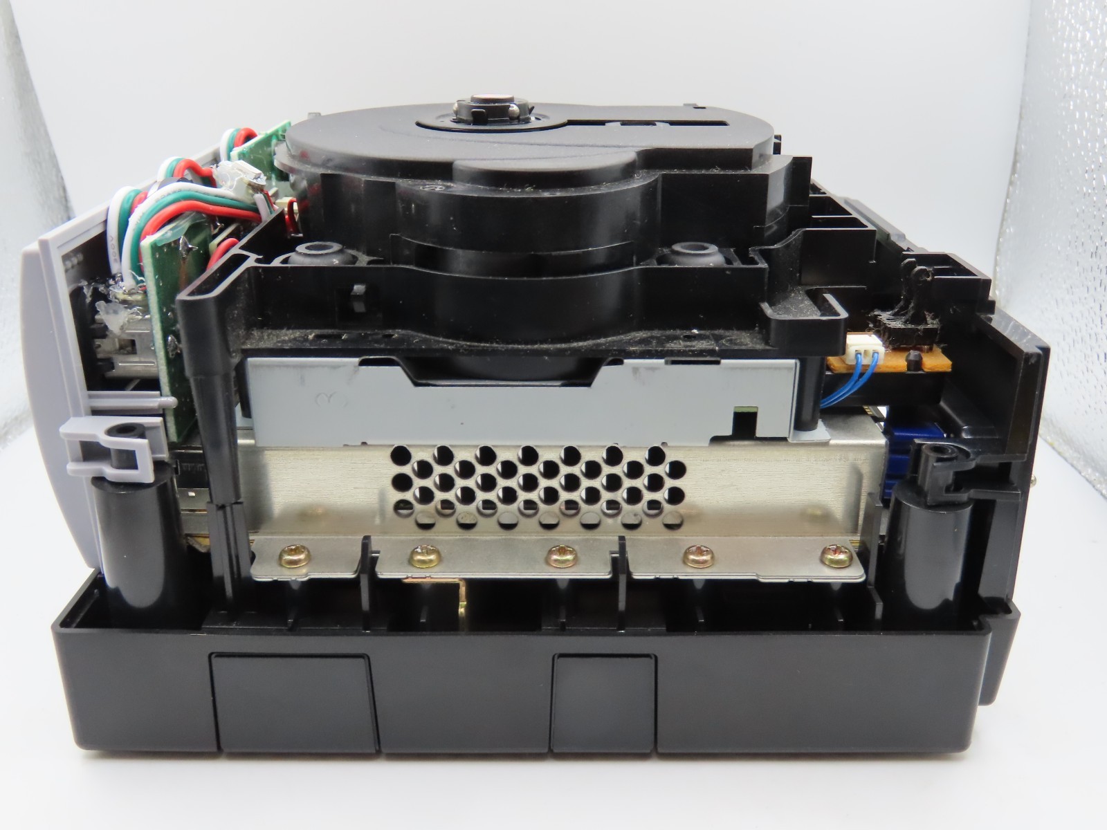 RECAPPED, REGION SWITCH Nintendo GameCube BLUETOOTH LED Console Bundle – DOL 001