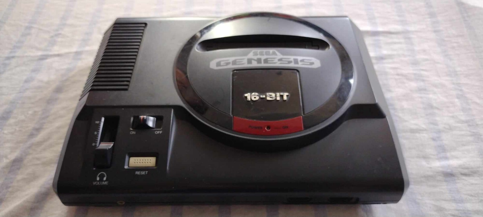 Sega Genesis 1 & Sega CD 2 Bundle w/Controller, Justifier, and 4 CD games!
