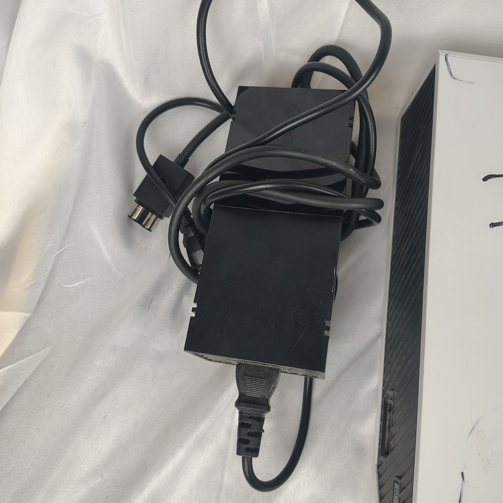 Xbox One Console 1540 500gb Bundle White Controller Power Chord Tested Working
