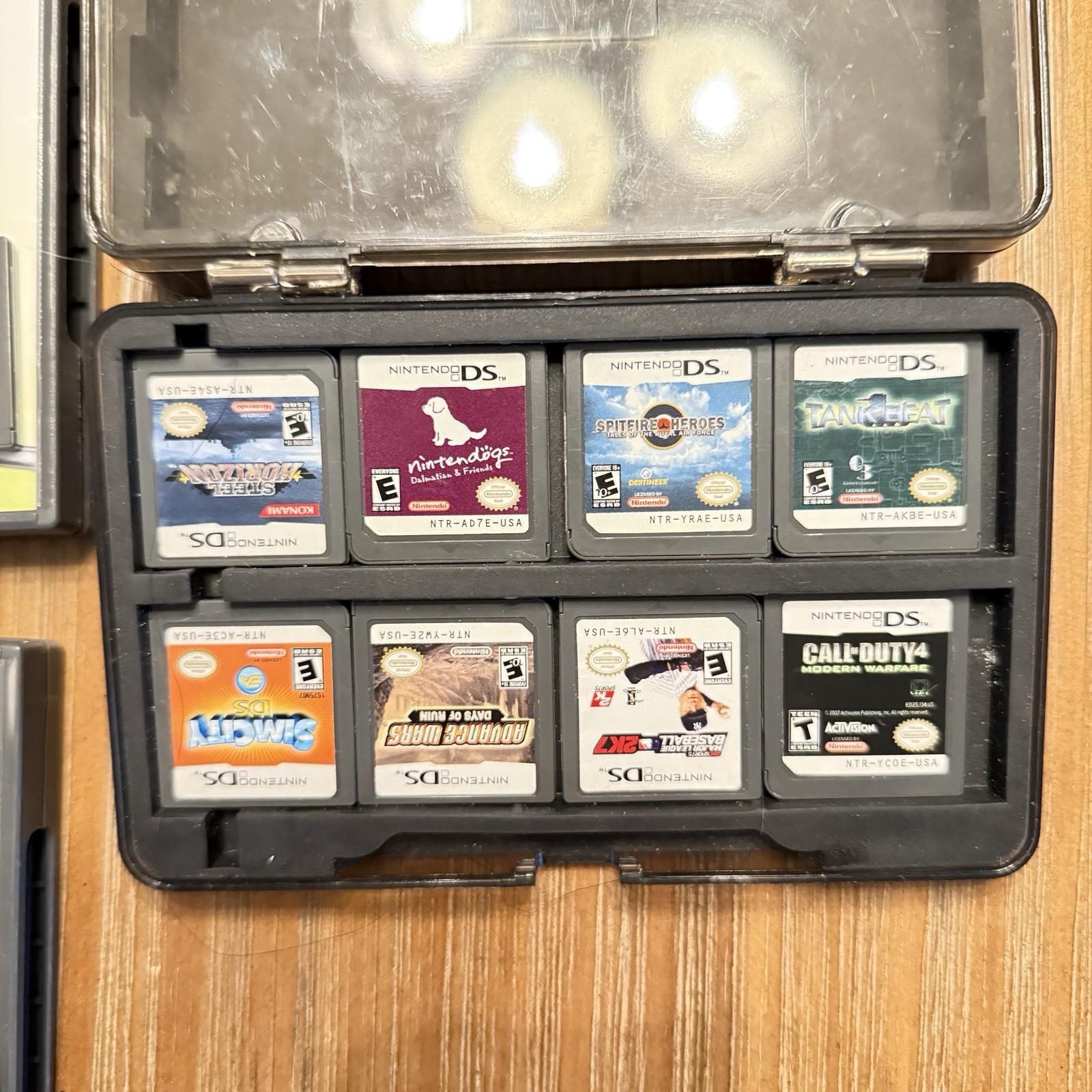 Nintendo DS Lite Polar White Console Bundle w Games Charger Tested Working