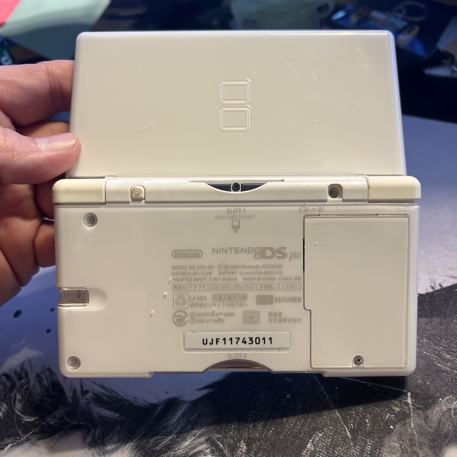 Nintendo DS Lite Handheld Cream White Cracked Screens. Crispy Buttons. Clean