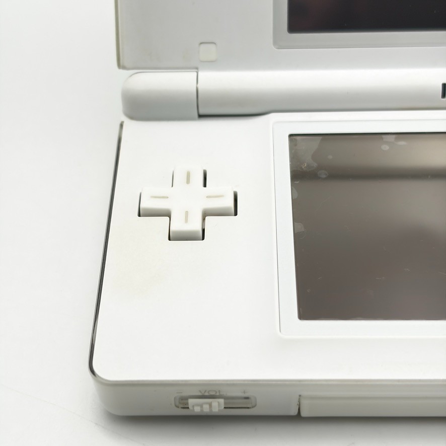 Nintendo DS Lite Crystal White Console Complete w/ Box Region Free Japanese Menu