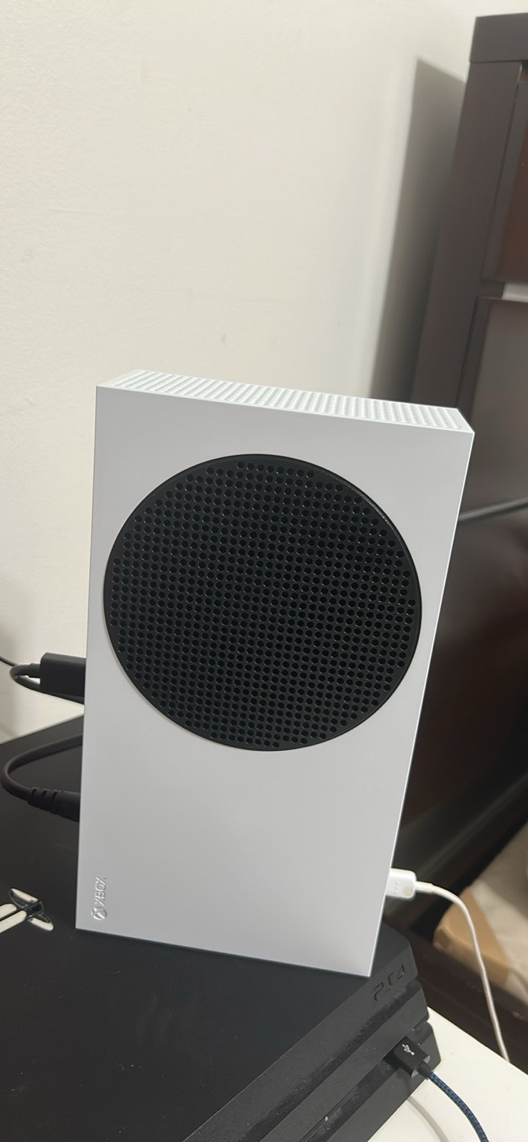 Xbox Series S (2months Old) 512GB (Comes with an account that has 2k26)