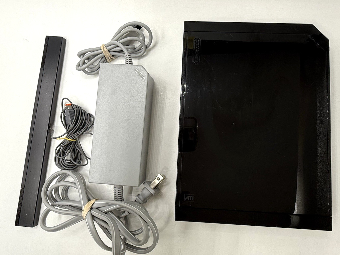 Nintendo Wii Black Console System Complete In Box New Super Mario Bros Game Set