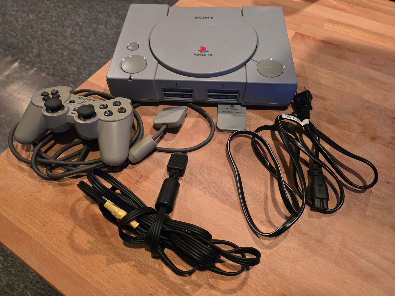 Sony Playstation SCPH-5501 complete OEM console bundle – cleaned and tested PS1