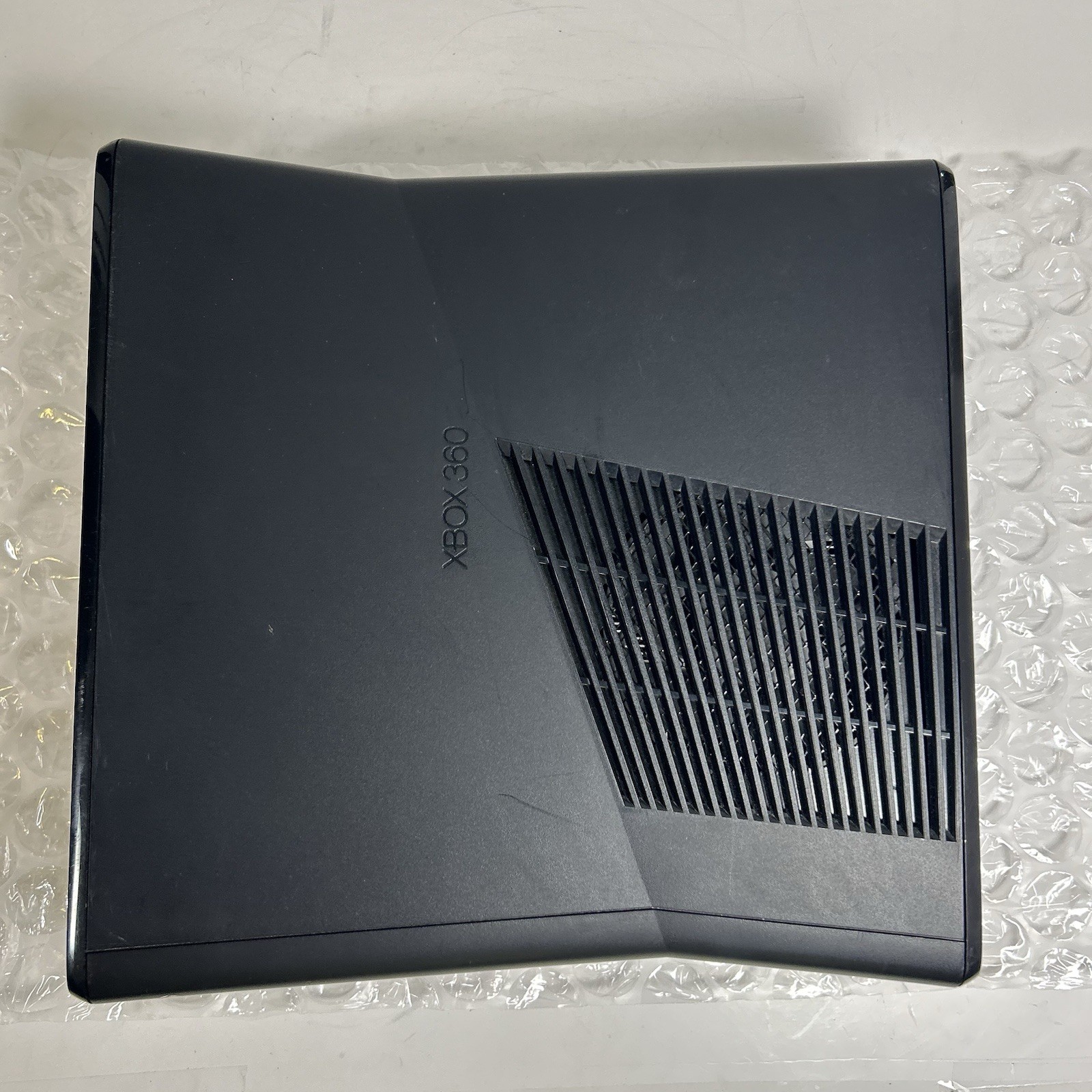Microsoft Xbox 360 S Console Only, Model 1439 Black WORKS 4gb