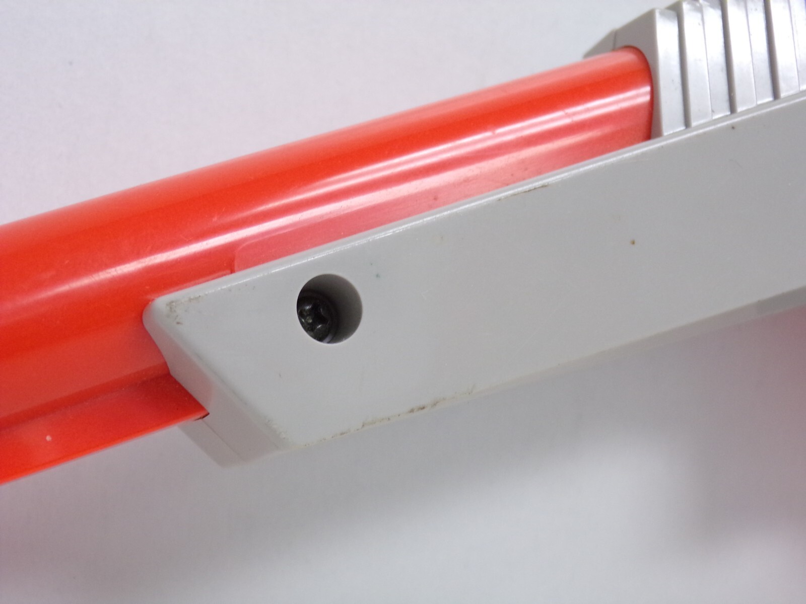 Original Zapper Light Gun for NES Nintendo Entertainment System – 01272322JET