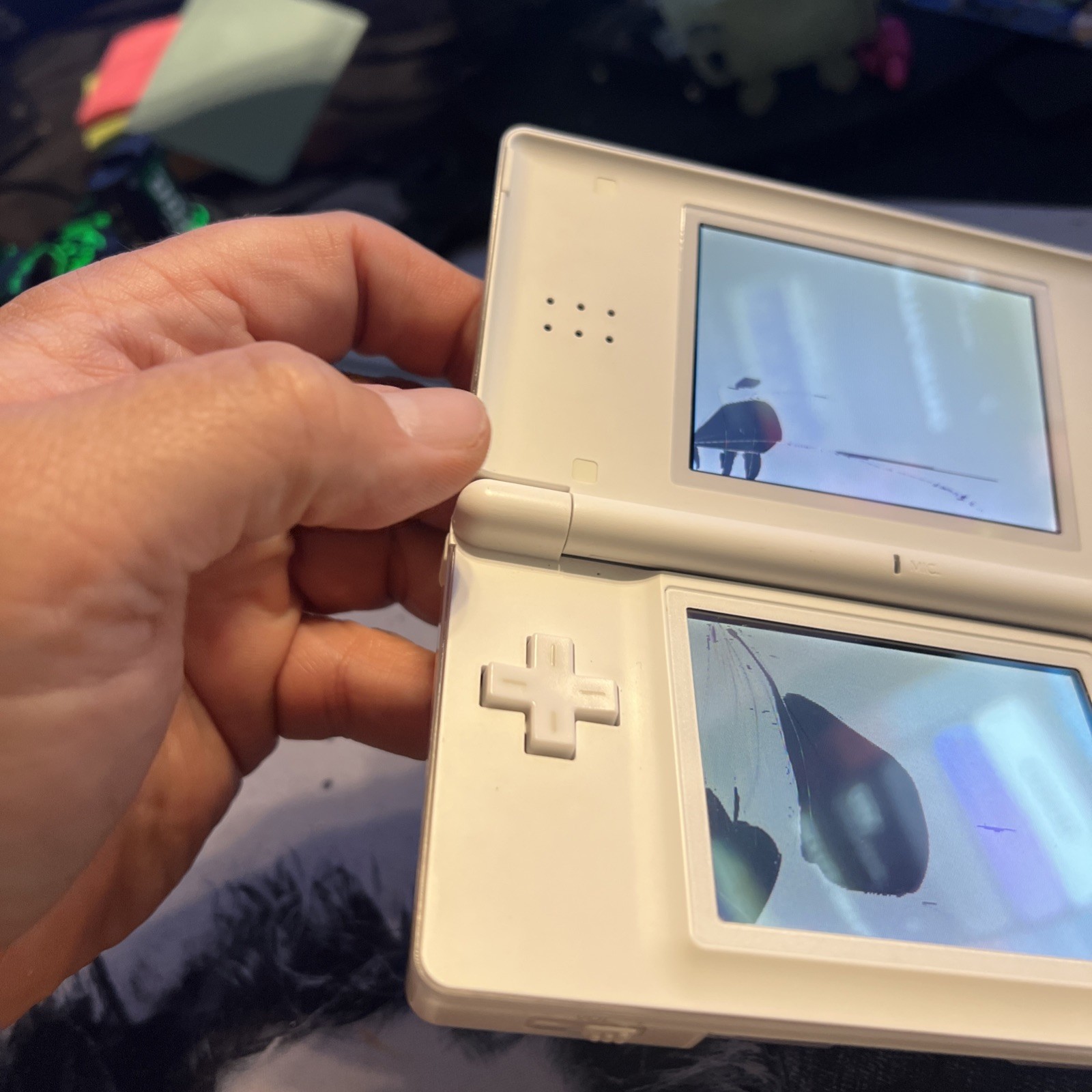 Nintendo DS Lite Handheld Cream White Cracked Screens. Crispy Buttons. Clean