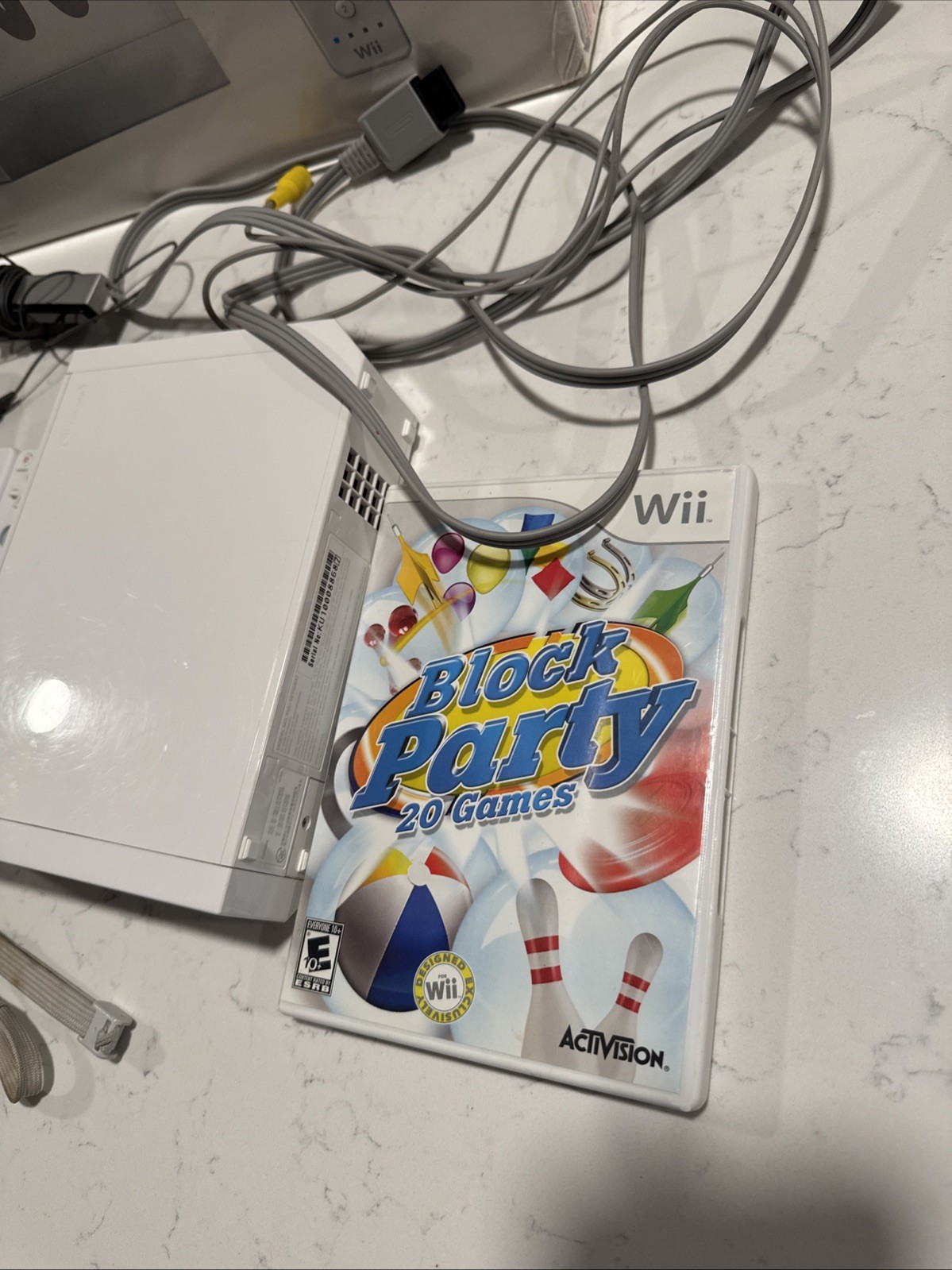 Nintendo Wii White Console with Accessories With Block Party Tested Works