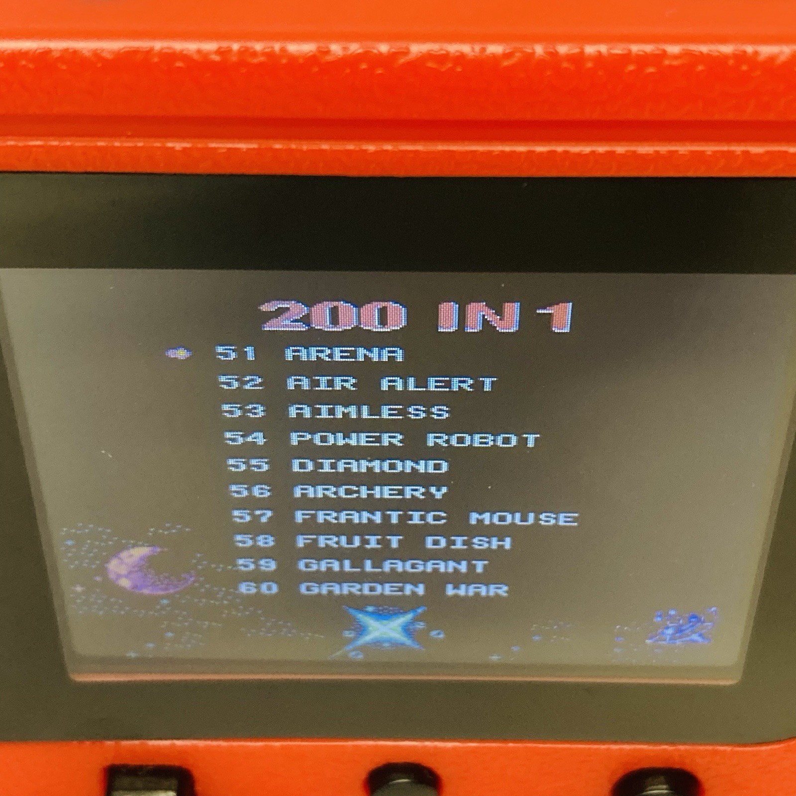 CLASSIC ARCADE Handheld Video Game System w/200 Games By Tech Solutions (USED)